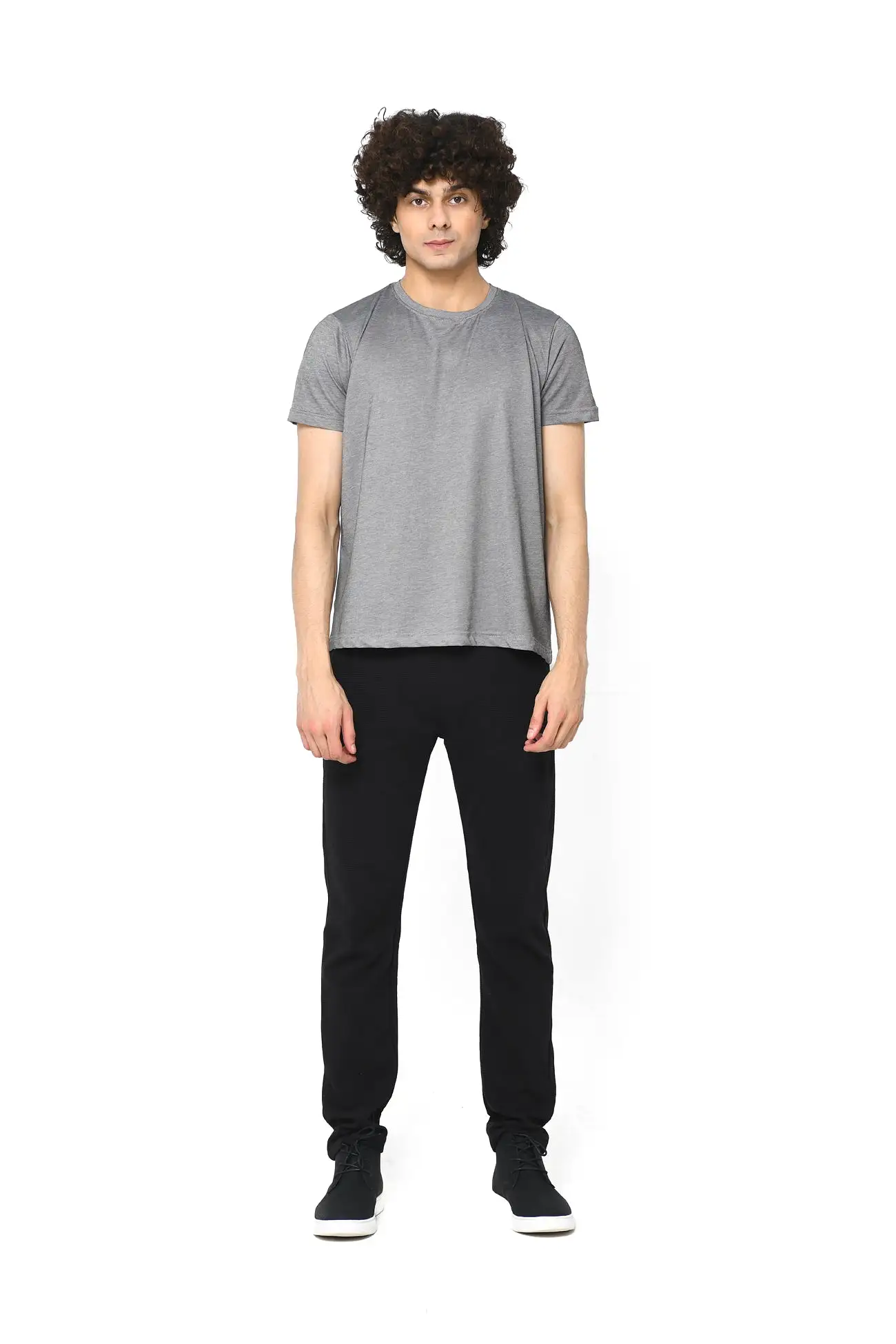 BASIC SLIM FIT T-SHIRT