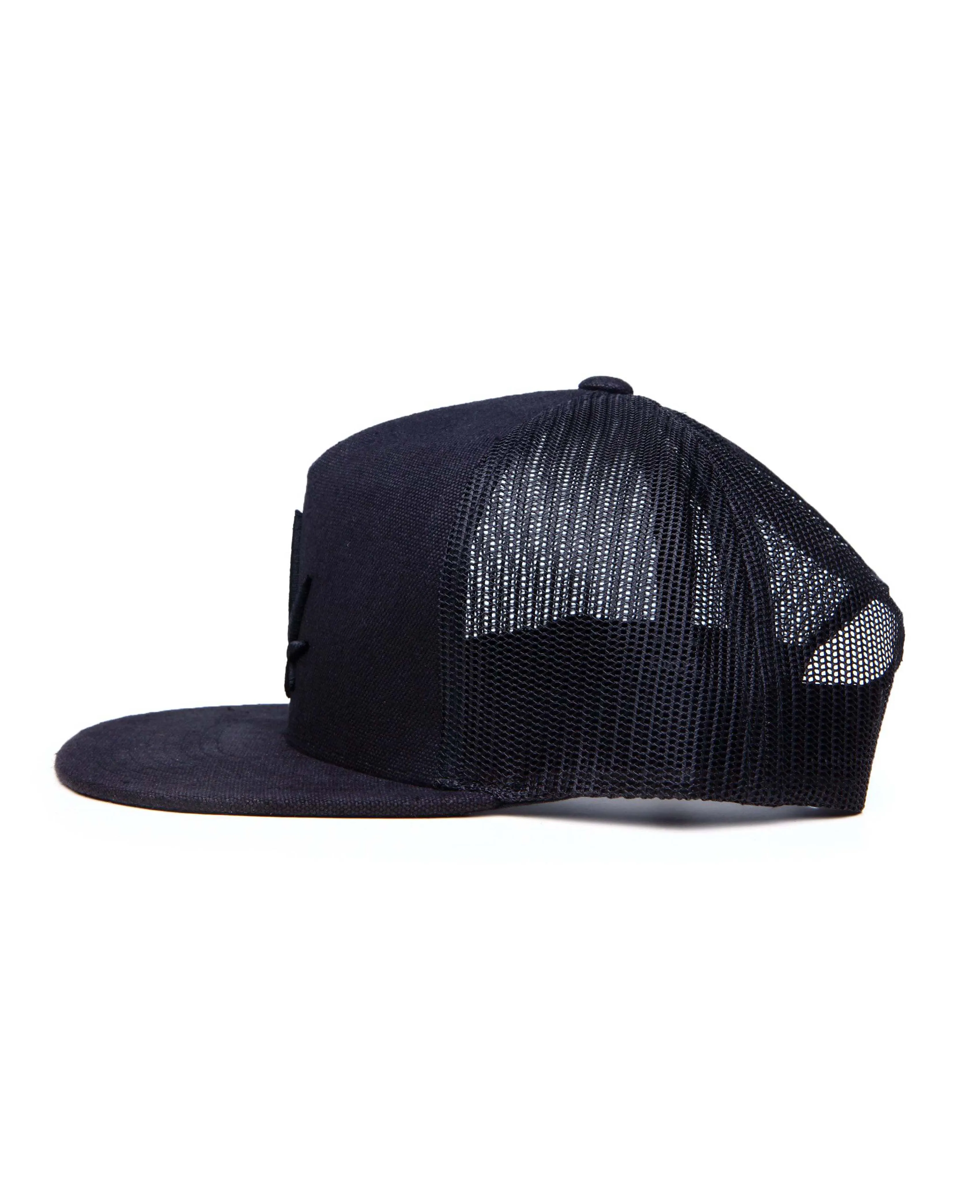 HEMPZOO BLACK LEAF TRUCKER CAP