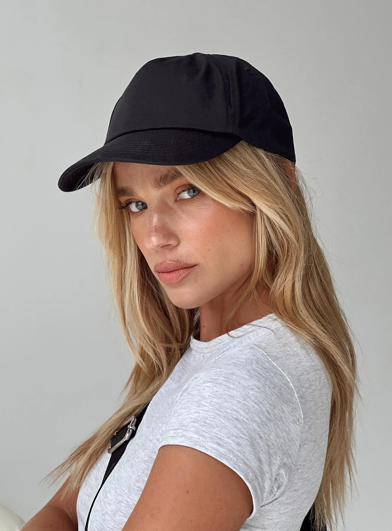 Tamra Cap Black