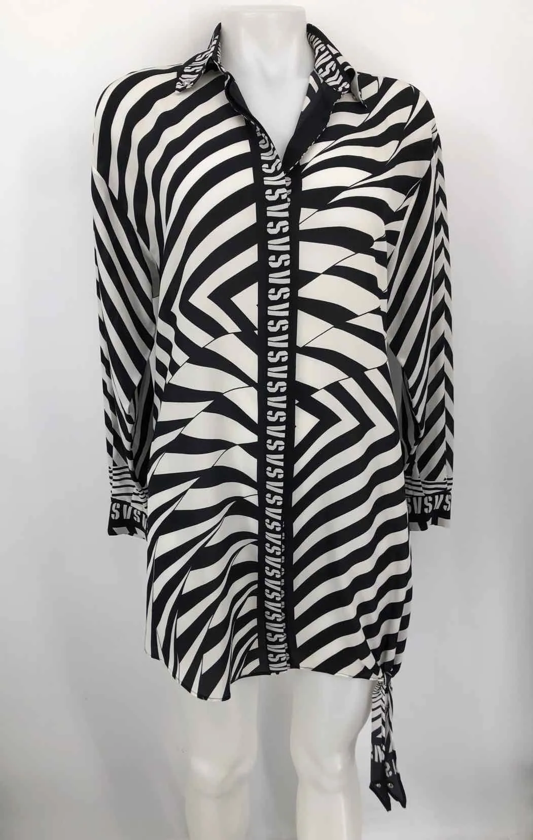 VERSACE Black & White Stripe Patterm Shirt Size MEDIUM (M) Top